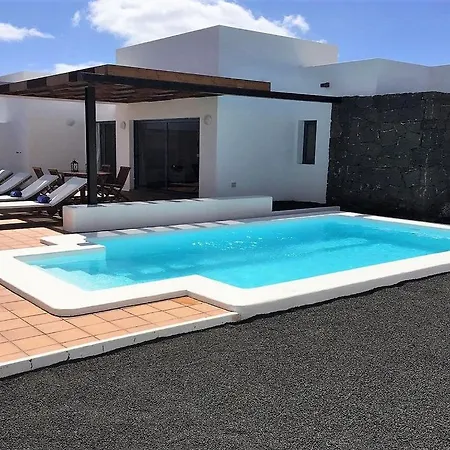 Villa Miramar C3 Beautiful With With Private Heated Pool Wifi Air Conditioning *